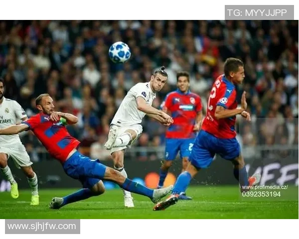 比尔森与皇马激战即将开启全程直播精彩不容错过